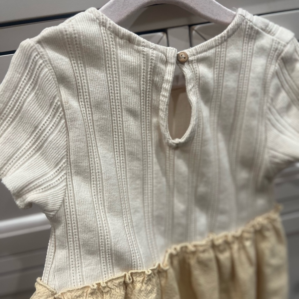 Zara Cream and Pale Yellow Girls' Knit Bodice Dress - Picture 4 of 8